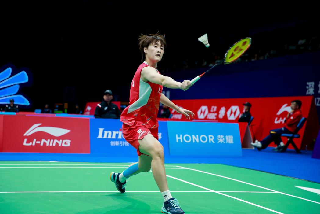 选手和两名 选手和两名